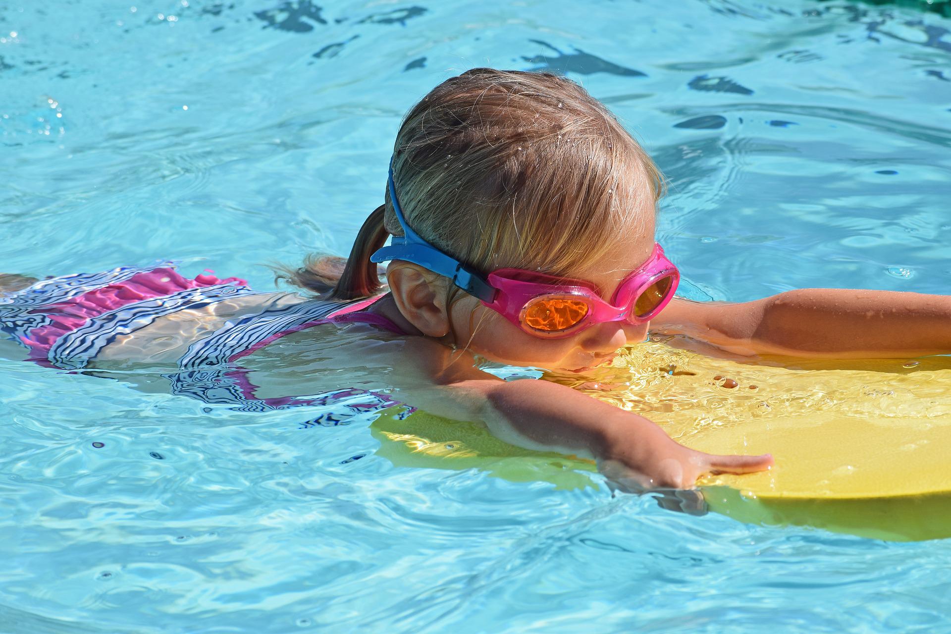 CURSOS INTENSIVOS DE NATACIÓN INFANTIL (piscina cubierta)